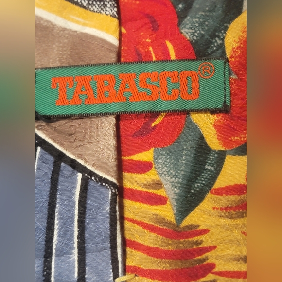 Tabasco Pepper Sauce Novelty Tie 100% Silk Approx 59 inches Long - USA Made - Picture 4 of 11